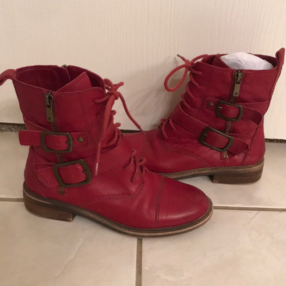 Lucky Brand Combat boot